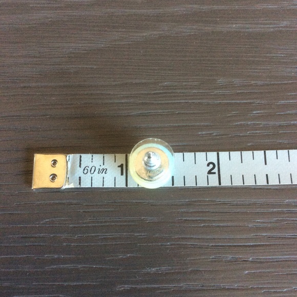 Chanel CC stud earrings. - Picture 5 of 8